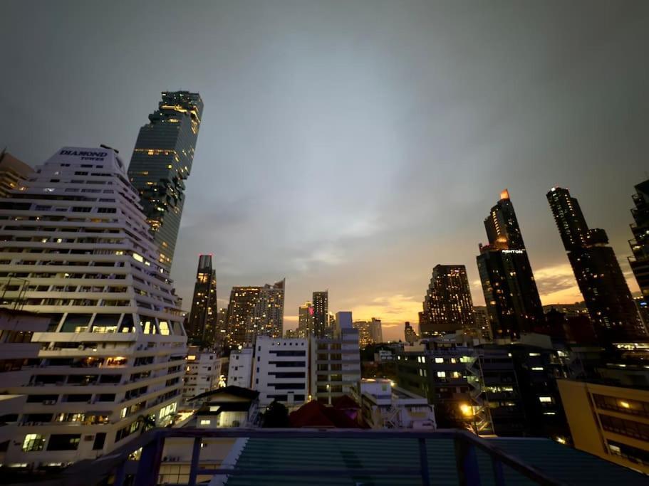 Cozy - 2 Guests In The Heart Of Silom - 6b Apartamento